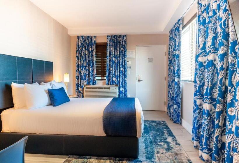 استودیوی استاندارد, Waterside Hotel And Suites