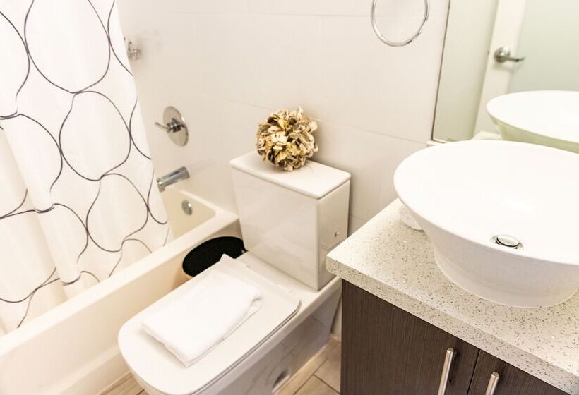 سوییت, Waterside Hotel And Suites
