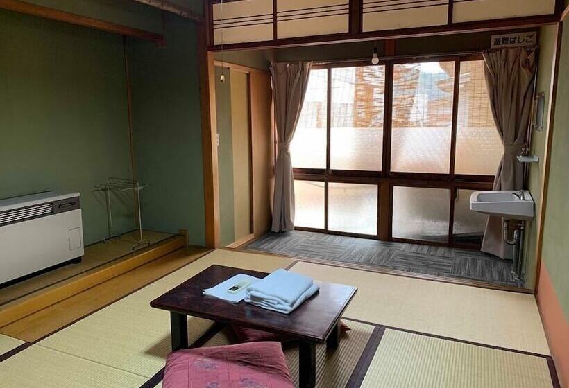 اتاق عادی, Zen Hostel