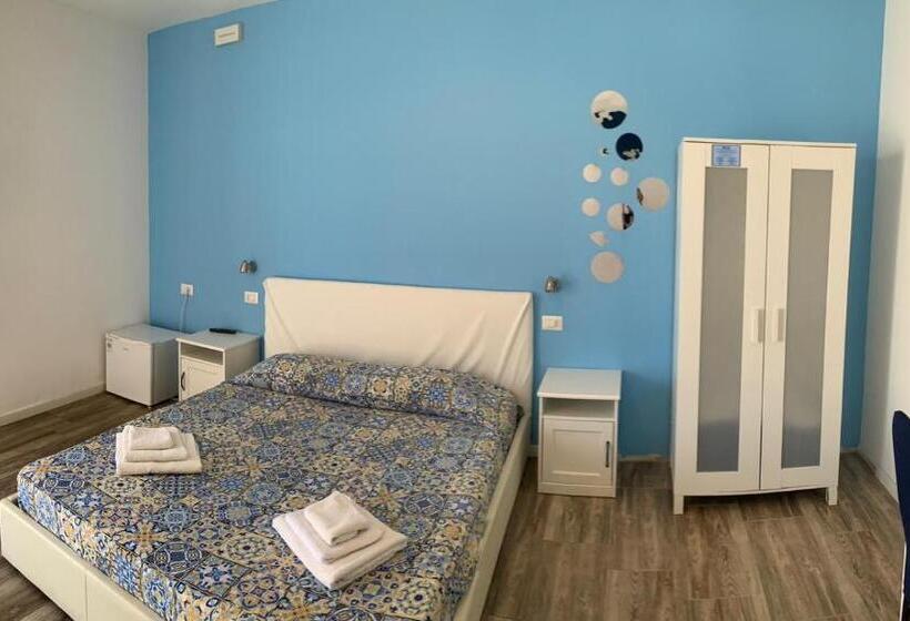 اتاق استاندارد, Borgomarino S Room