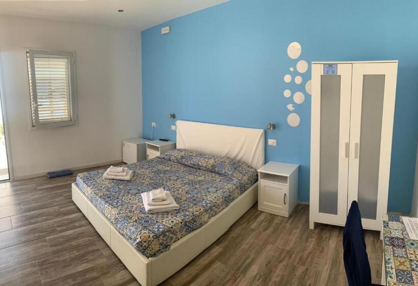 اتاق استاندارد, Borgomarino S Room