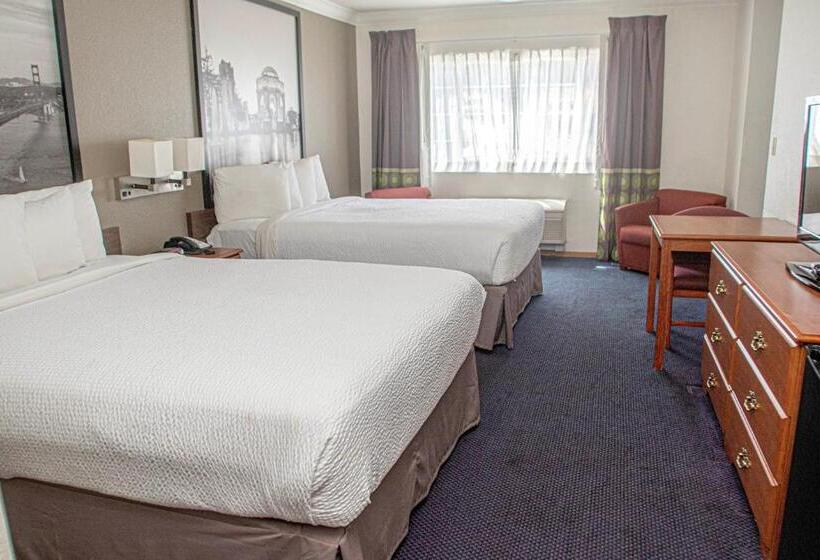 سوییت, Creekside Inn & Suites