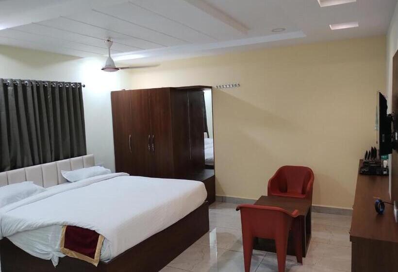 豪华房间, Cvr Banquet Hall And Lodging