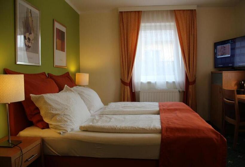 اتاق کلاس بیزنس, Kreuzwirt