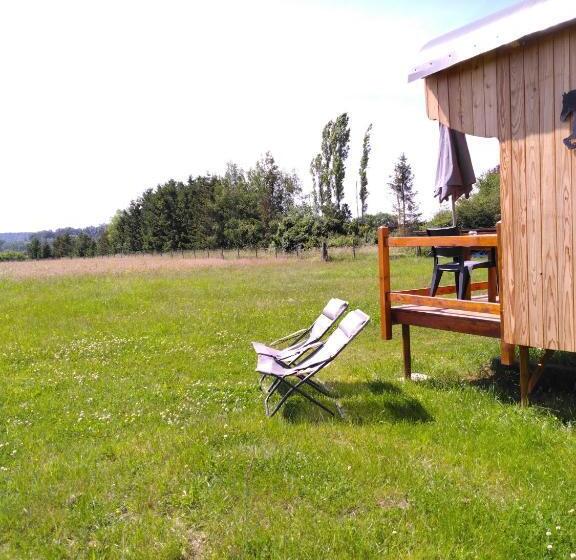 کلبه ییلاقی, Au Paradou Du Bûcheron Adults Only