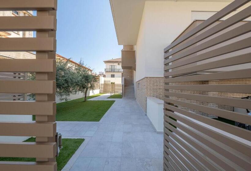 آپارتمان لوکس 1 خوابه, Residence Leomare