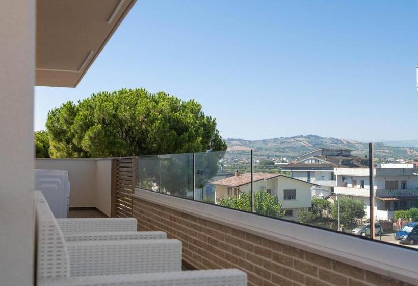آپارتمان 1 خوابه با بالکن, Residence Leomare