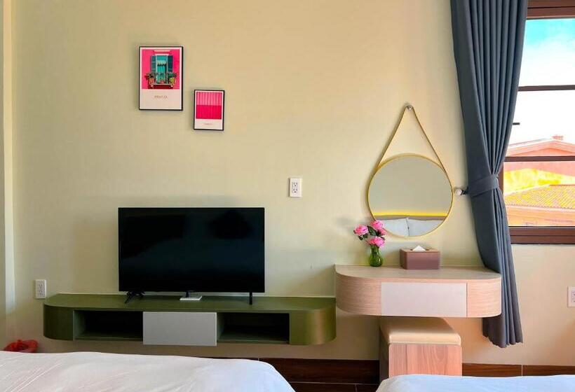 اتاق استاندارد چهار تخته با چشم‌انداز دریا, Sea Sunset Hotel Phu Quoc   Welcome To A Mixing World Of Friends