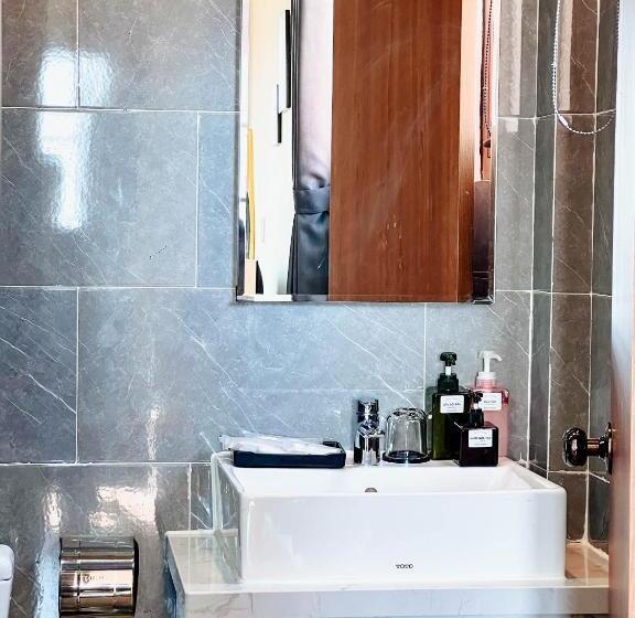 اتاق استاندارد چهار تخته با چشم‌انداز دریا, Sea Sunset Hotel Phu Quoc   Welcome To A Mixing World Of Friends