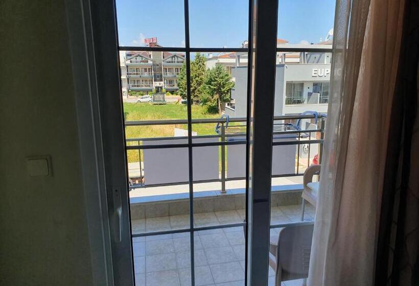 استودیوی استاندارد, Calypso Beach