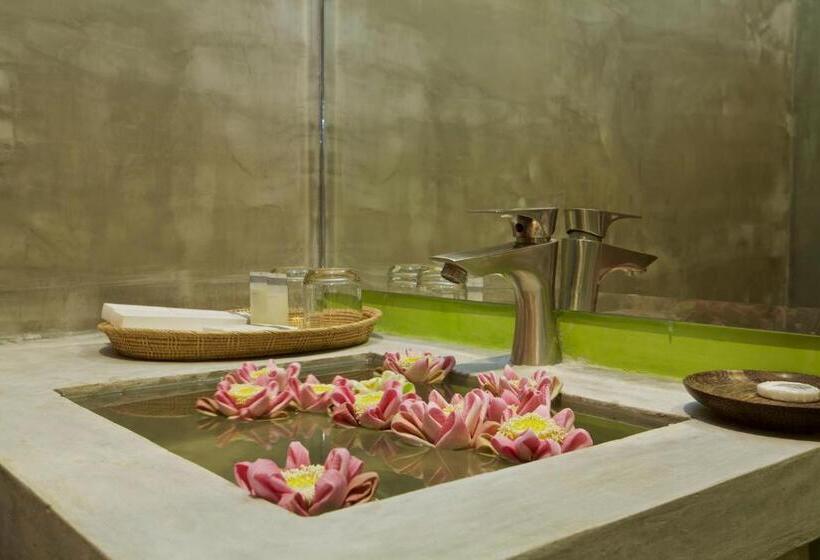 اتاق لوکس, Chhouy Vathna Angkor Boutique