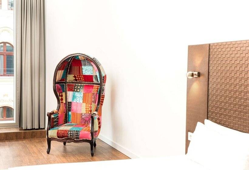 اتاق استاندارد سه نفره, Elaya Leipzig City Center