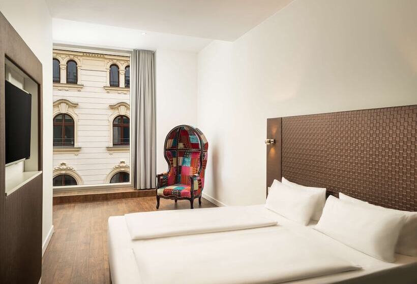 اتاق استاندارد سه نفره, Elaya Leipzig City Center