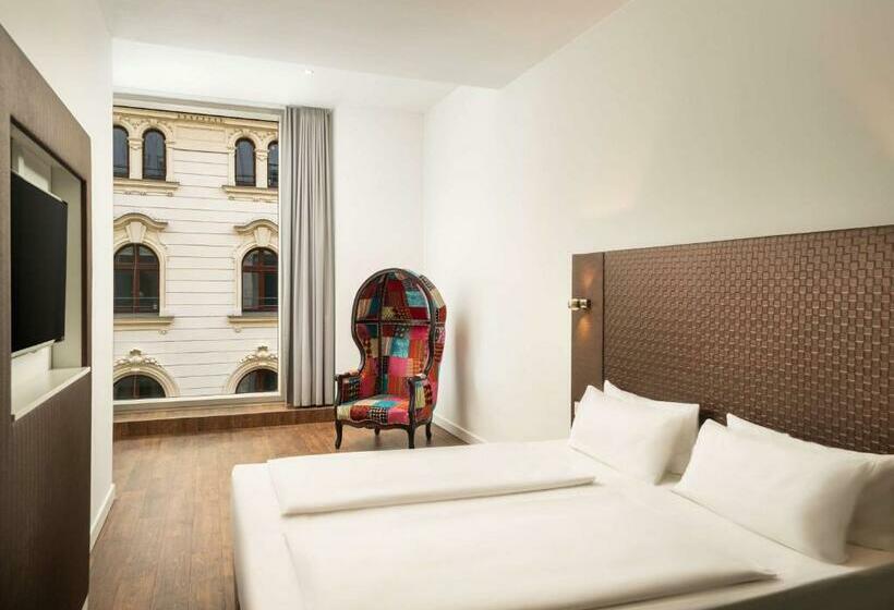 اتاق استاندارد سه نفره, Elaya Leipzig City Center