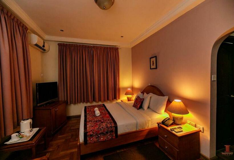 اتاق استاندارد, Mahogany Lodge, Cantonments