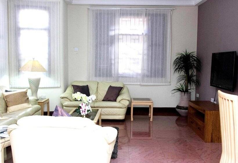 1 Bedroom Apartment, Mahogany Lodge, Cantonments