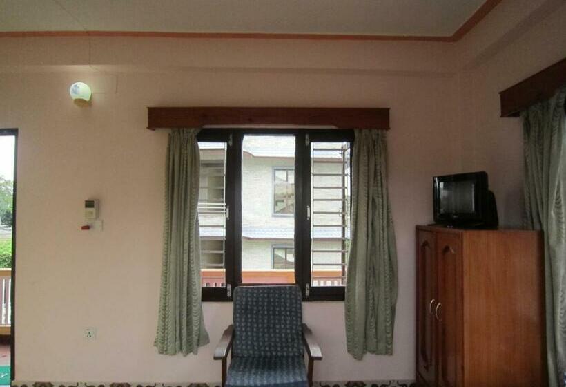 اتاق استاندارد با چشم‌انداز کوهستان, New Annapurna Guest House