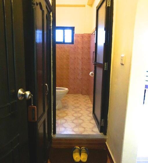 اتاق لوکس با چشم‌انداز, New Annapurna Guest House