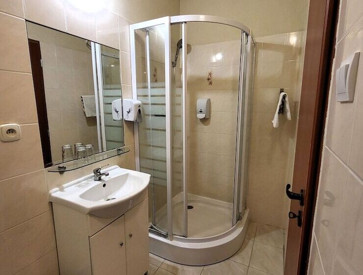 اتاق استاندارد, Alcorso Pension