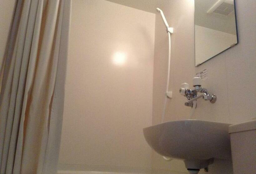 اتاق استاندارد چهار تخته, Petit Hotel Blaneneige