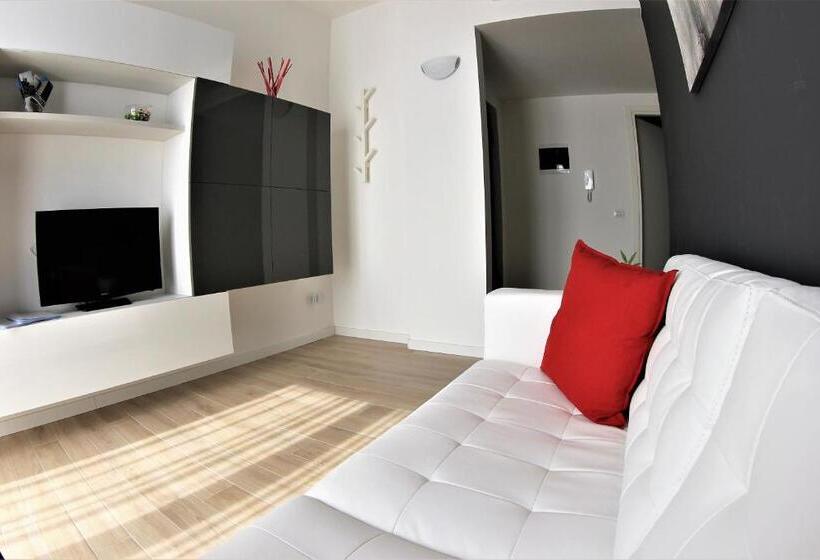 1 Bedroom Penthouse Apartment, Residenze Italia