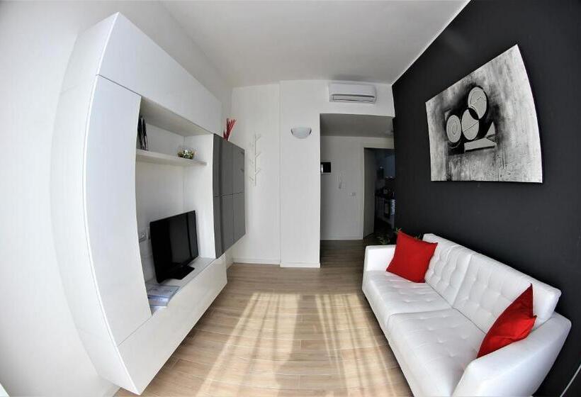 1 Bedroom Penthouse Apartment, Residenze Italia