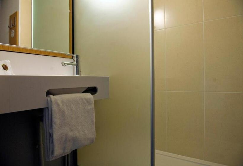 اتاق استاندارد برای معلولان, B&b Hotel Marne La Vallée Torcy