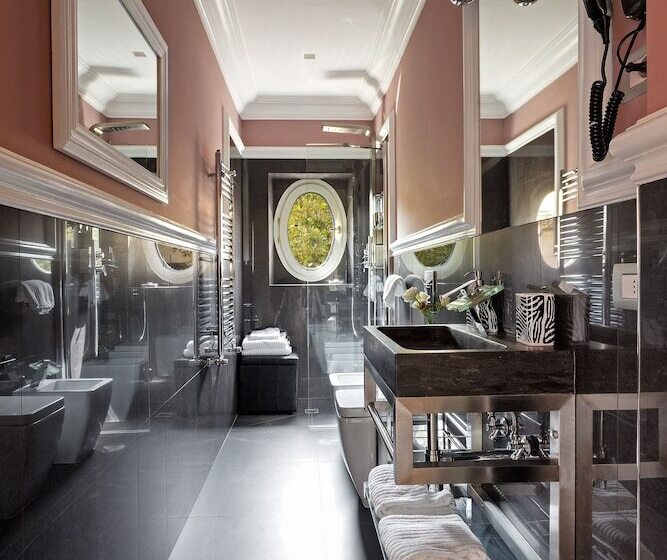 اتاق لوکس با تخت بزرگ, La Maison Du Sage