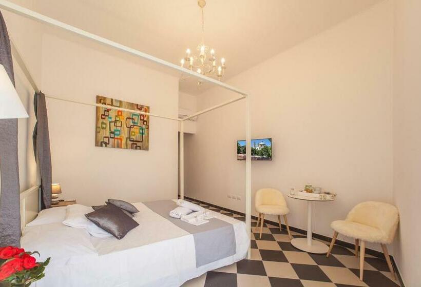 اتاق استاندارد, Manì Rooms
