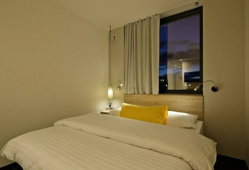 اتاق استاندارد یک نفره, B&b Hotel München Olympiapark