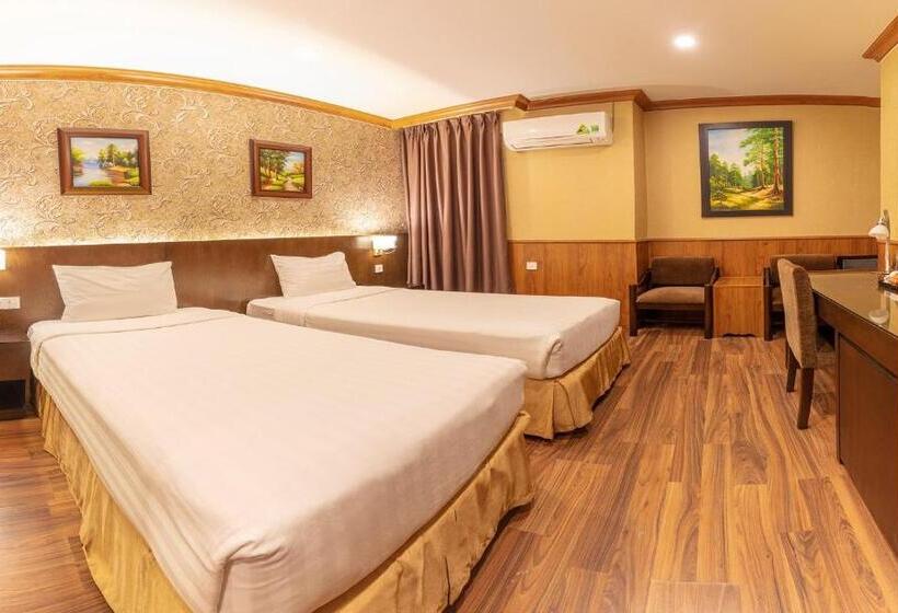 اتاق سوپریور با تخت بزرگ, Kings Hotel Dalat
