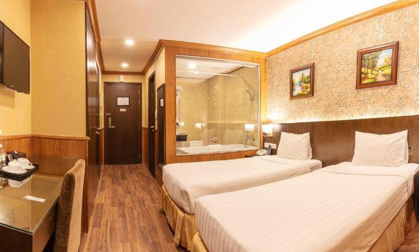 اتاق سوپریور با تخت بزرگ, Kings Hotel Dalat