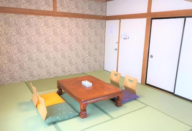 اتاق استاندارد با چشم‌انداز, K S House Fuji View  Backpackers Hostel