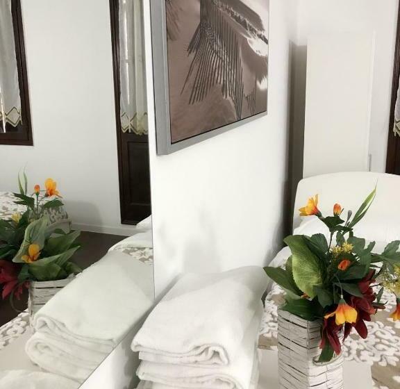 اتاق استاندارد چهارنفره با سرویس بهداشتی مشترک, Vacation Venice Rooms