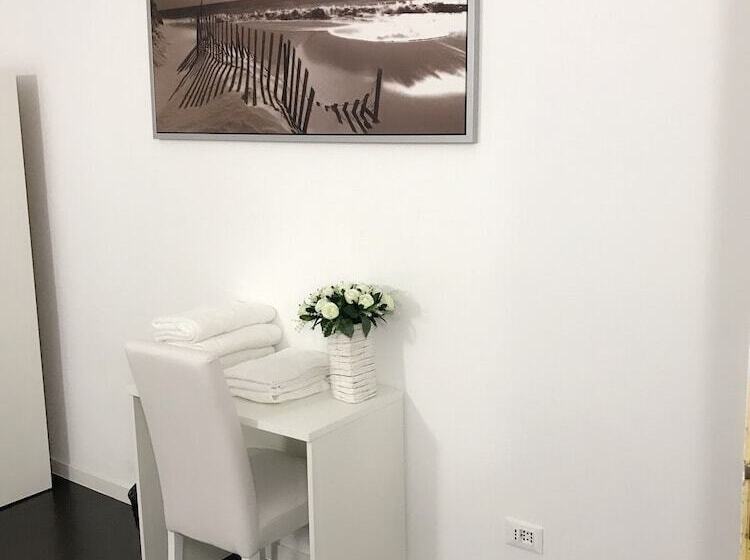 اتاق استاندارد با سرویس بهداشتی مشترک, Vacation Venice Rooms