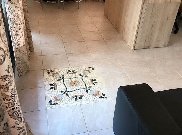 اتاق استاندارد با سرویس بهداشتی مشترک, Vacation Venice Rooms
