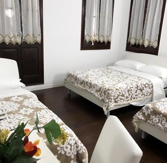 اتاق خانوادگی, Vacation Venice Rooms