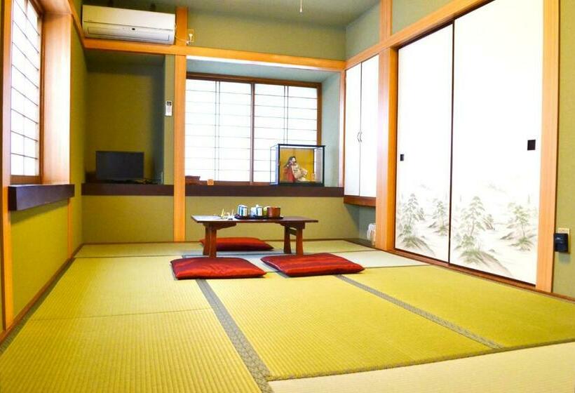اتاق استاندارد با سرویس بهداشتی مشترک, Ryokan Matsumuraya