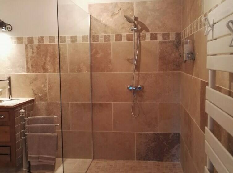 اتاق استاندارد, Chambres D Hôtes La Chrysalide