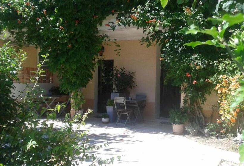 اتاق استاندارد, Chambres D Hôtes La Chrysalide