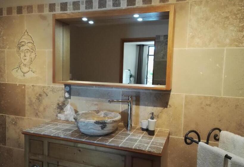 اتاق استاندارد, Chambres D Hôtes La Chrysalide