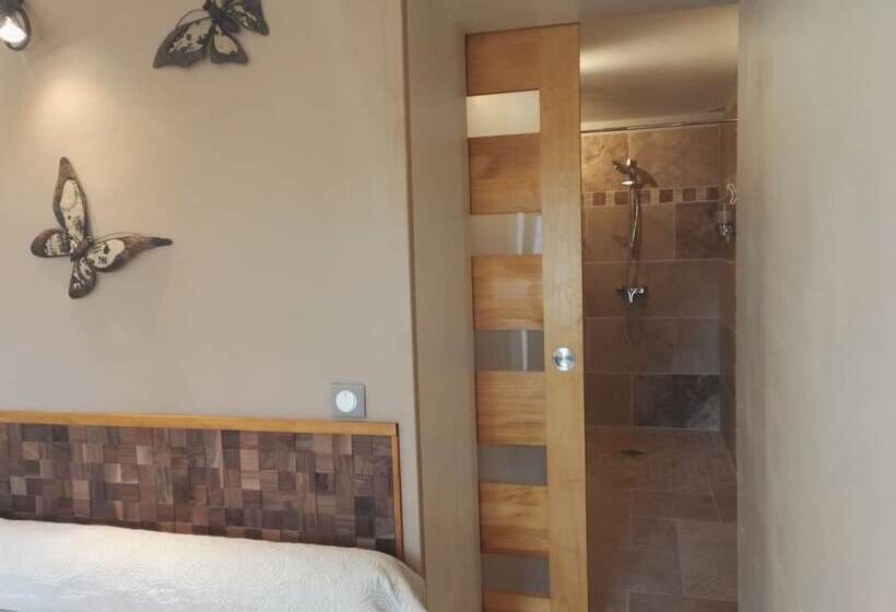 اتاق استاندارد, Chambres D Hôtes La Chrysalide