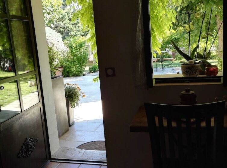 اتاق استاندارد, Chambres D Hôtes La Chrysalide