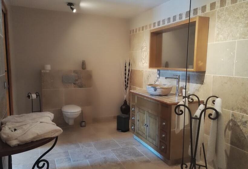 اتاق استاندارد, Chambres D Hôtes La Chrysalide