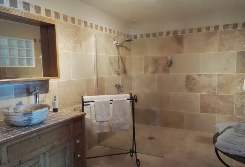 اتاق استاندارد, Chambres D Hôtes La Chrysalide