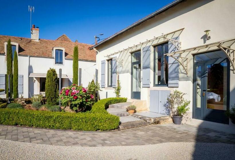 اتاق استاندارد با چشم‌انداز باغ, Le Clos De L'aigue
