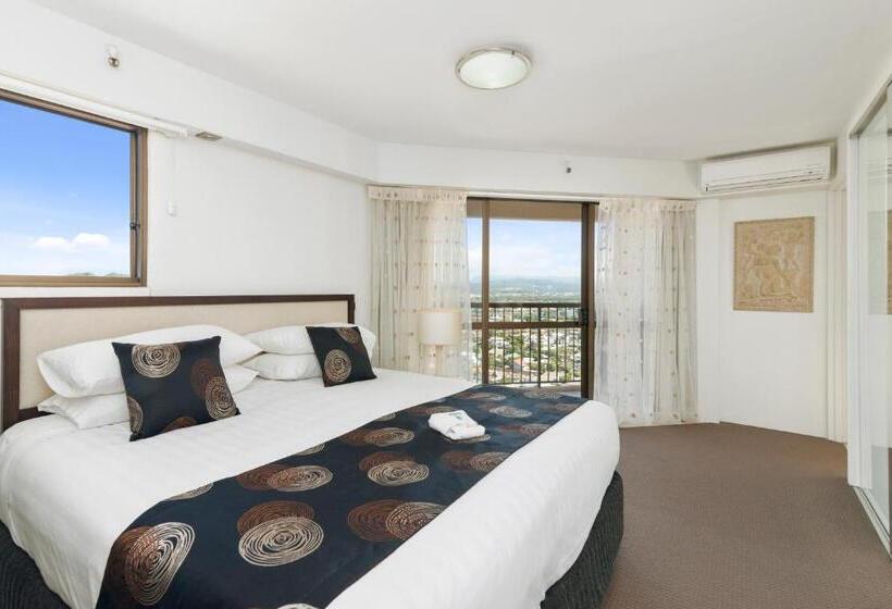 آپارتمان ممتاز دوخوابه رو به دریا, Burleigh Esplanade Apartments