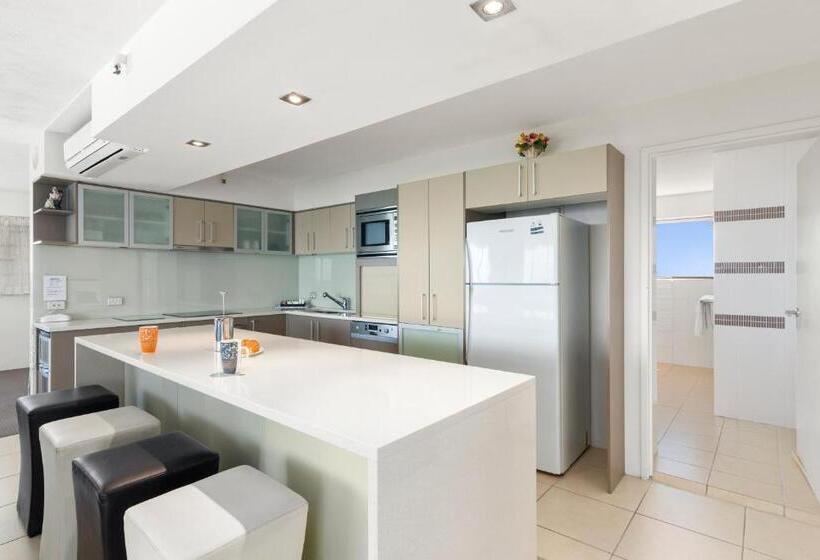 آپارتمان ممتاز سه‌خوابه رو به دریا, Burleigh Esplanade Apartments