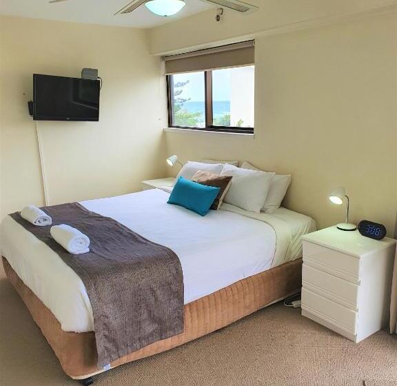 آپارتمان اقتصادی دو خوابه, Burleigh Esplanade Apartments