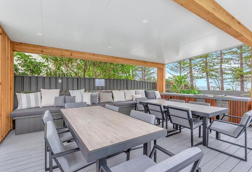 1 Bedroom Penthouse Apartment, Burleigh Esplanade Apartments